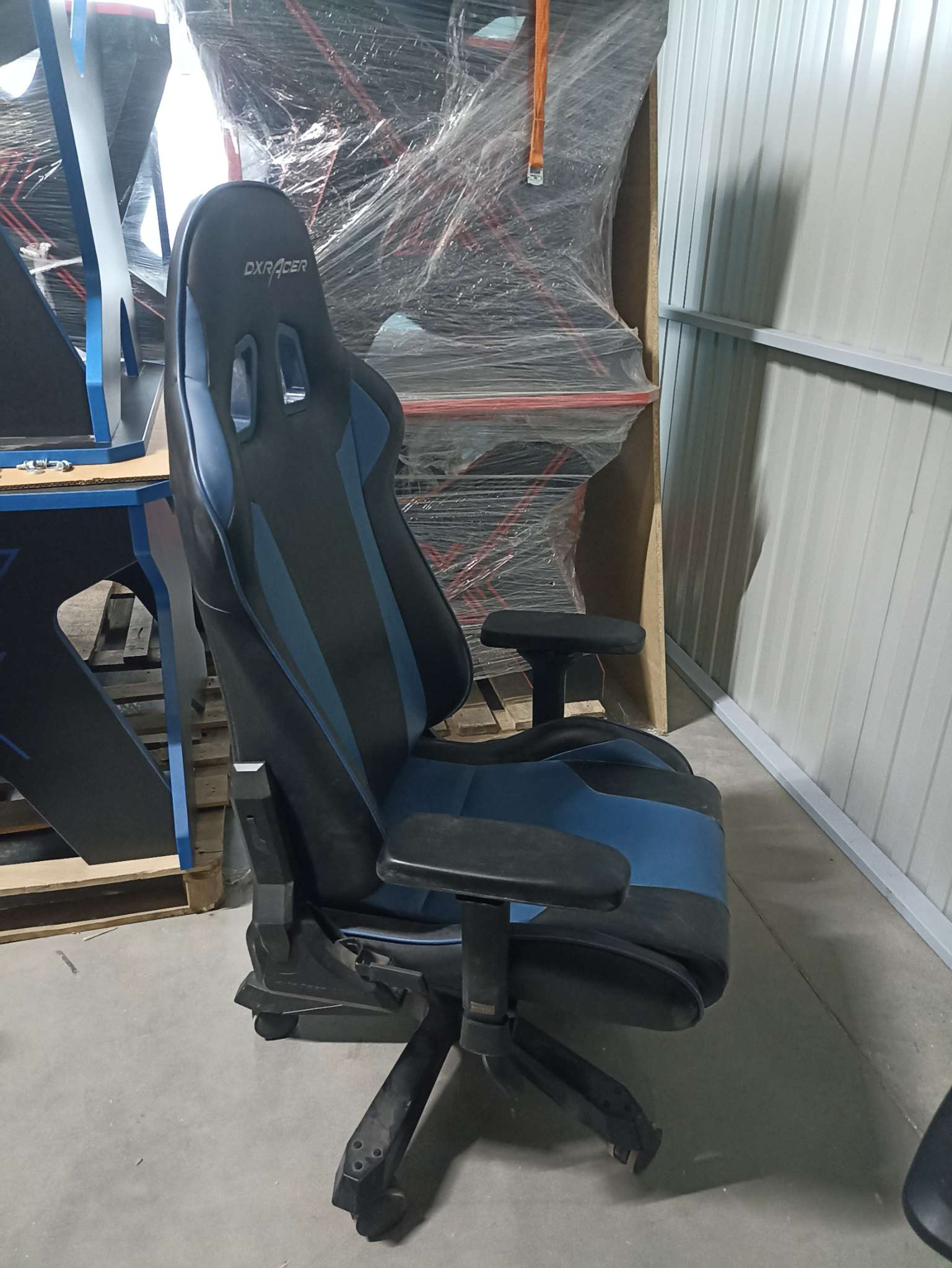 DXRacer OH/K99/NB компьютерное кресло*