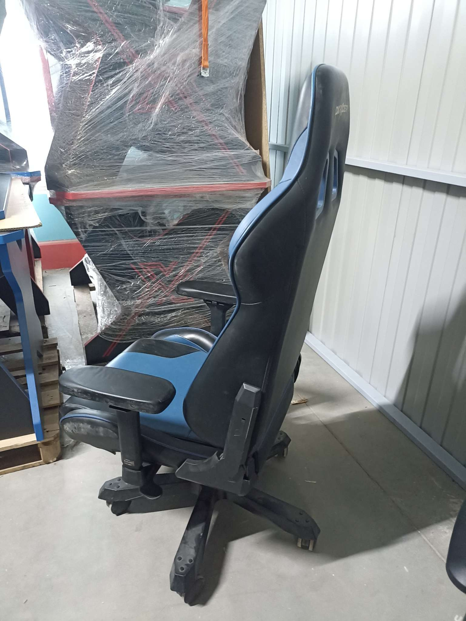 DXRacer OH/K99/NB компьютерное кресло*