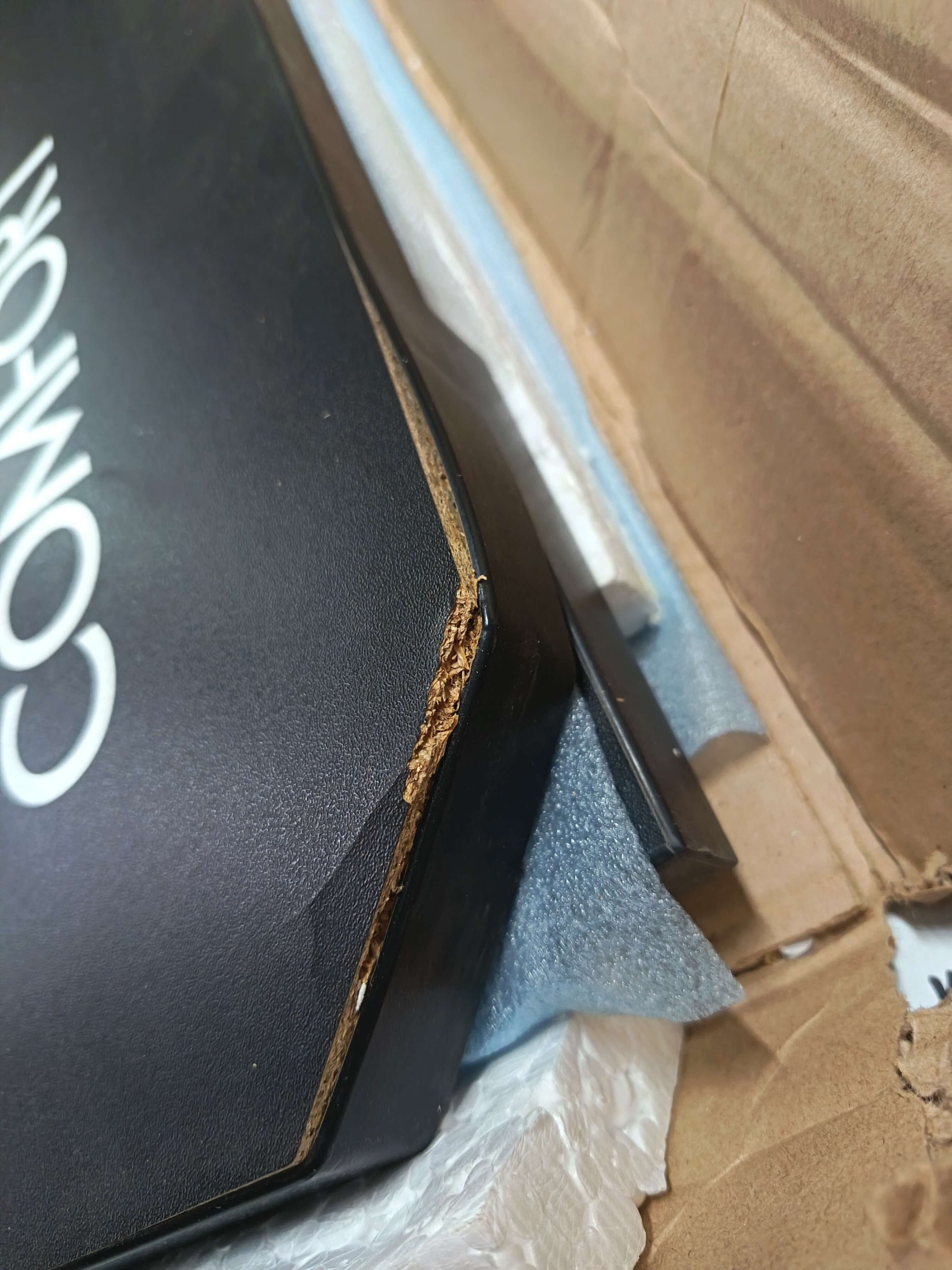 Generic Comfort Gamer2/DS/N компьютерный стол**