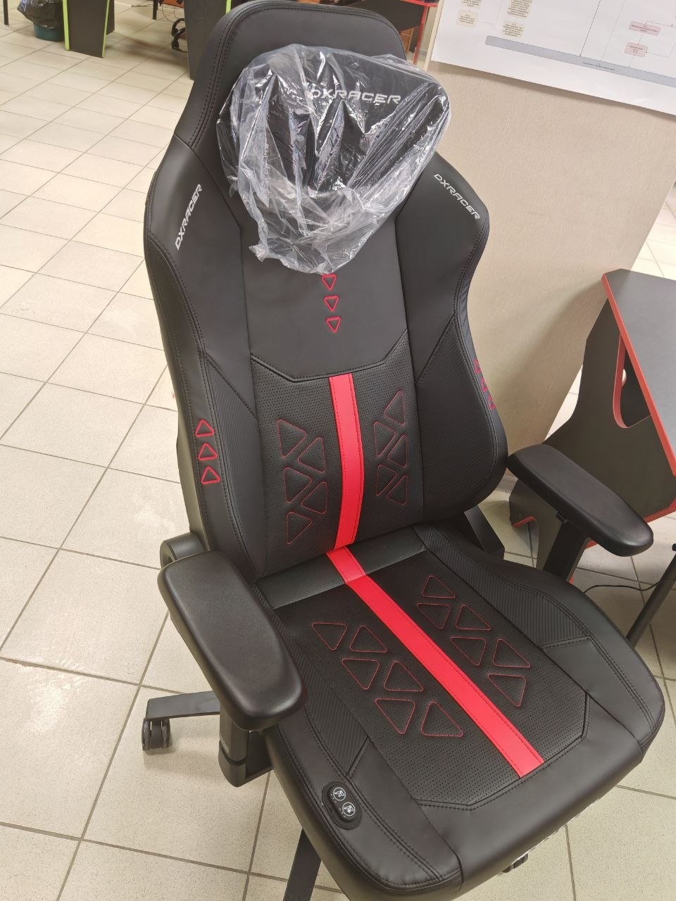 DXRacer GC-LMP25LTA-TRIANGLE/NR(XL)*