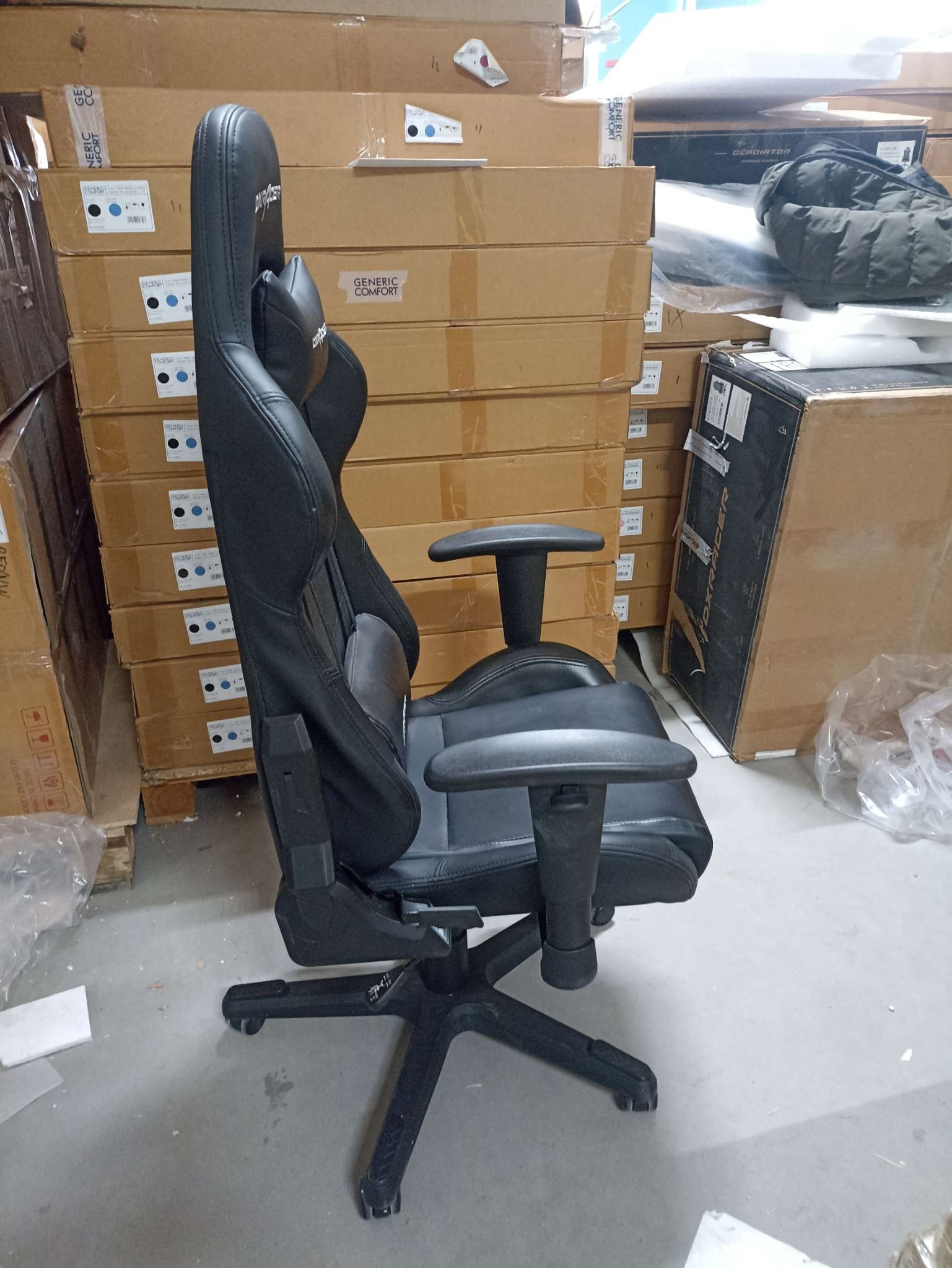 DXRacer OH/FD99/N компьютерное кресло*