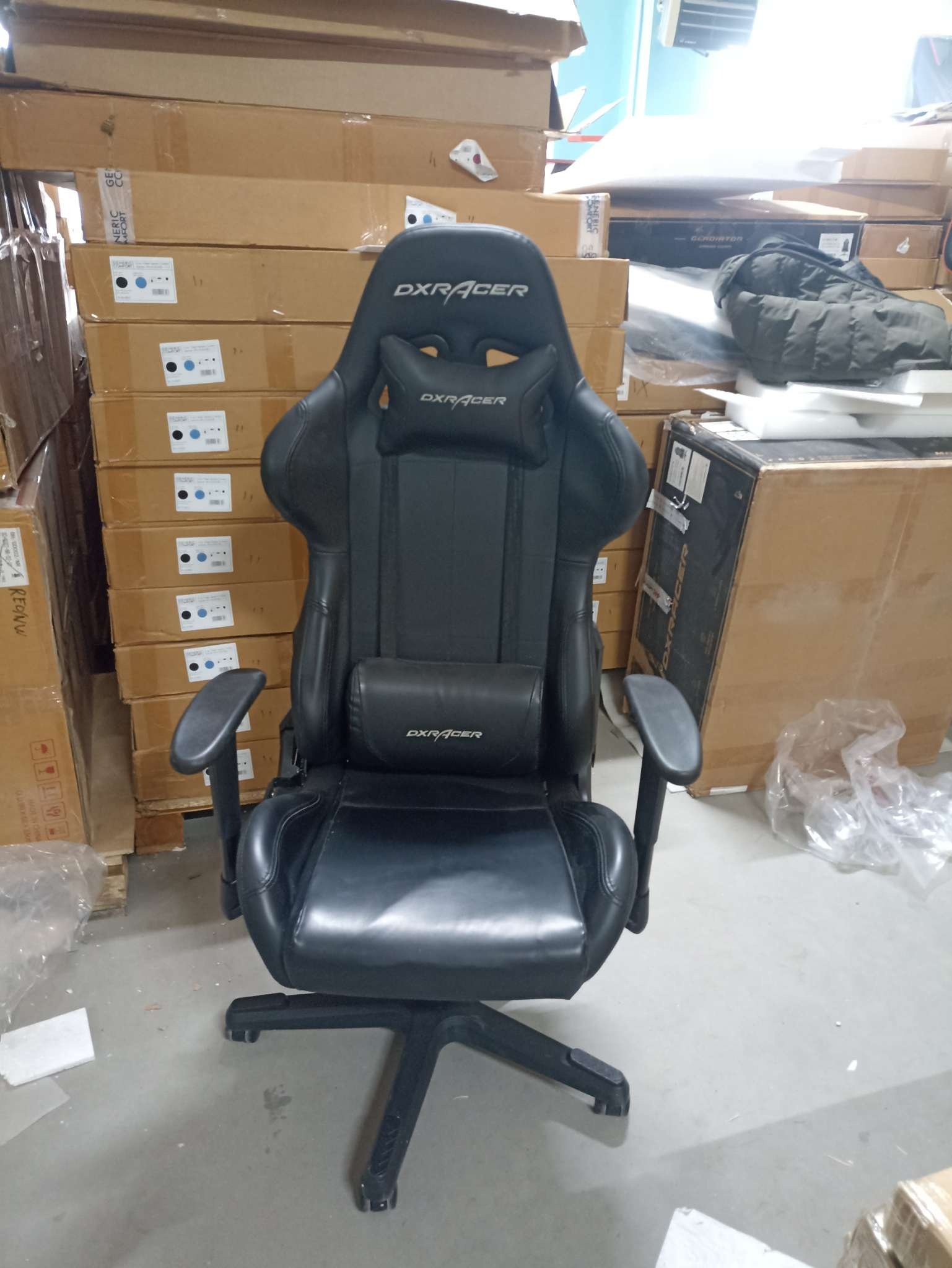 DXRacer OH/FD99/N компьютерное кресло*