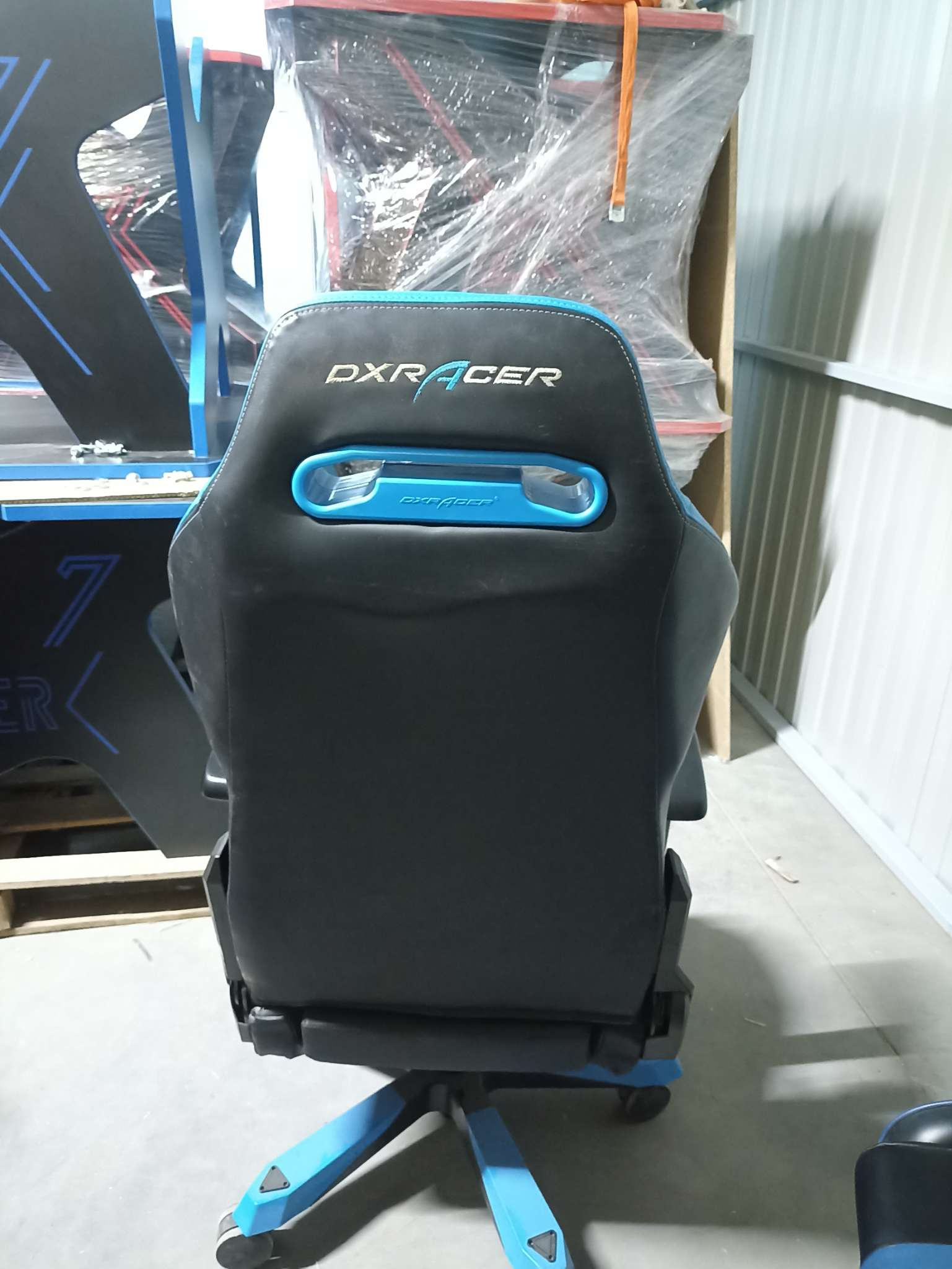DXRacer OH/IS11/NB компьютерное кресло*