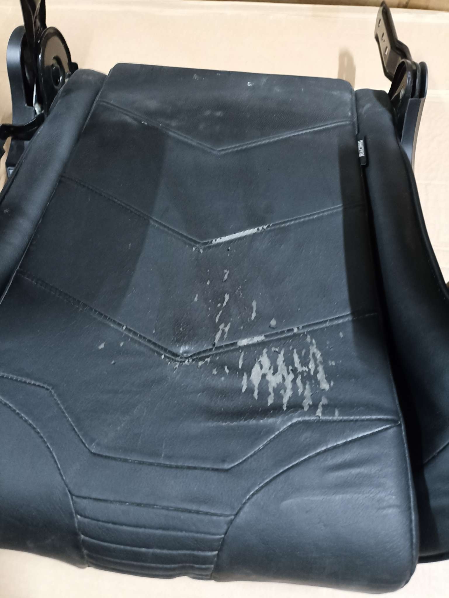 DXRacer OH/RV131/N компьютерное кресло*