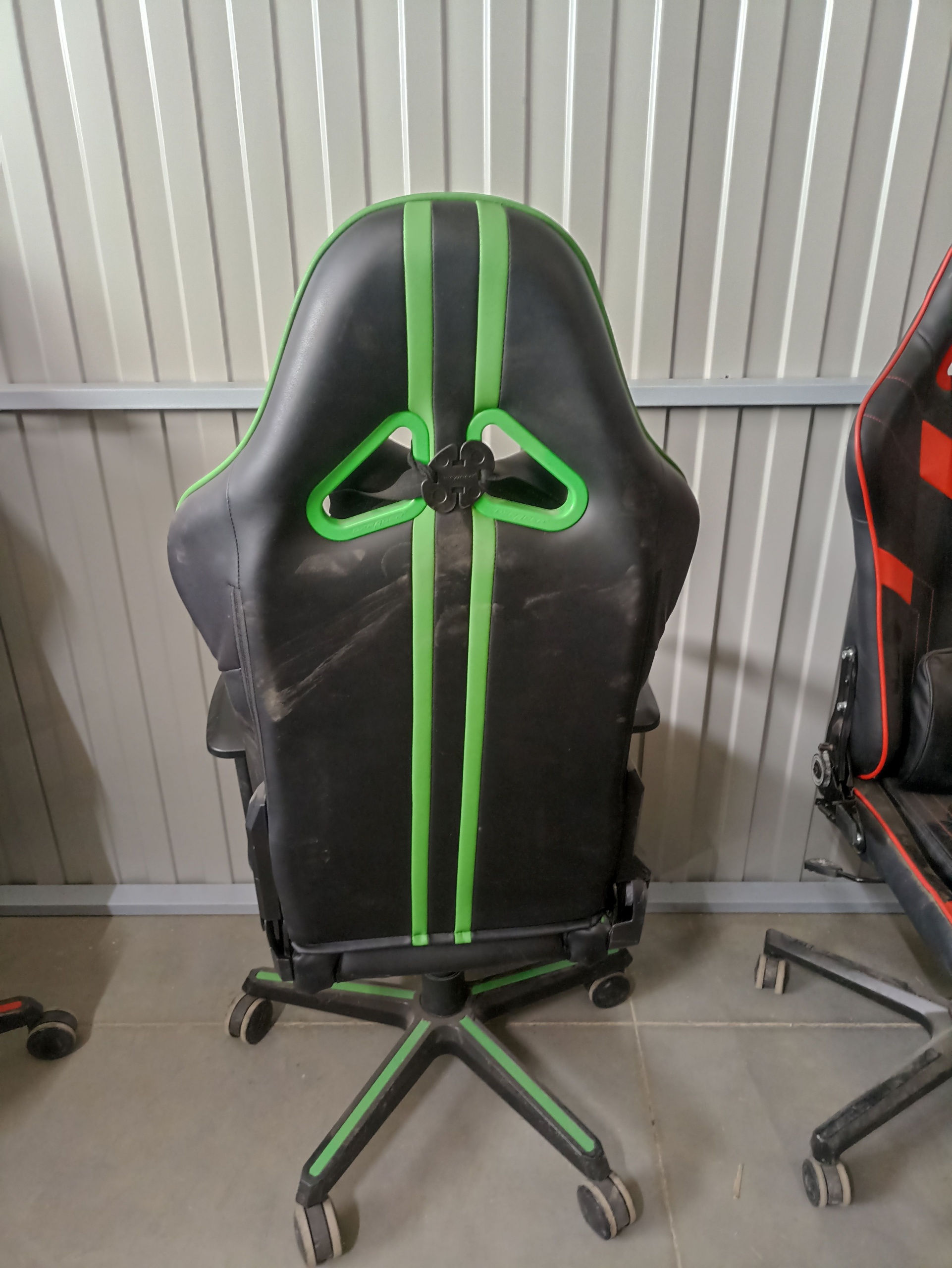 DXRacer OH/RV131/NE компьютерное кресло*