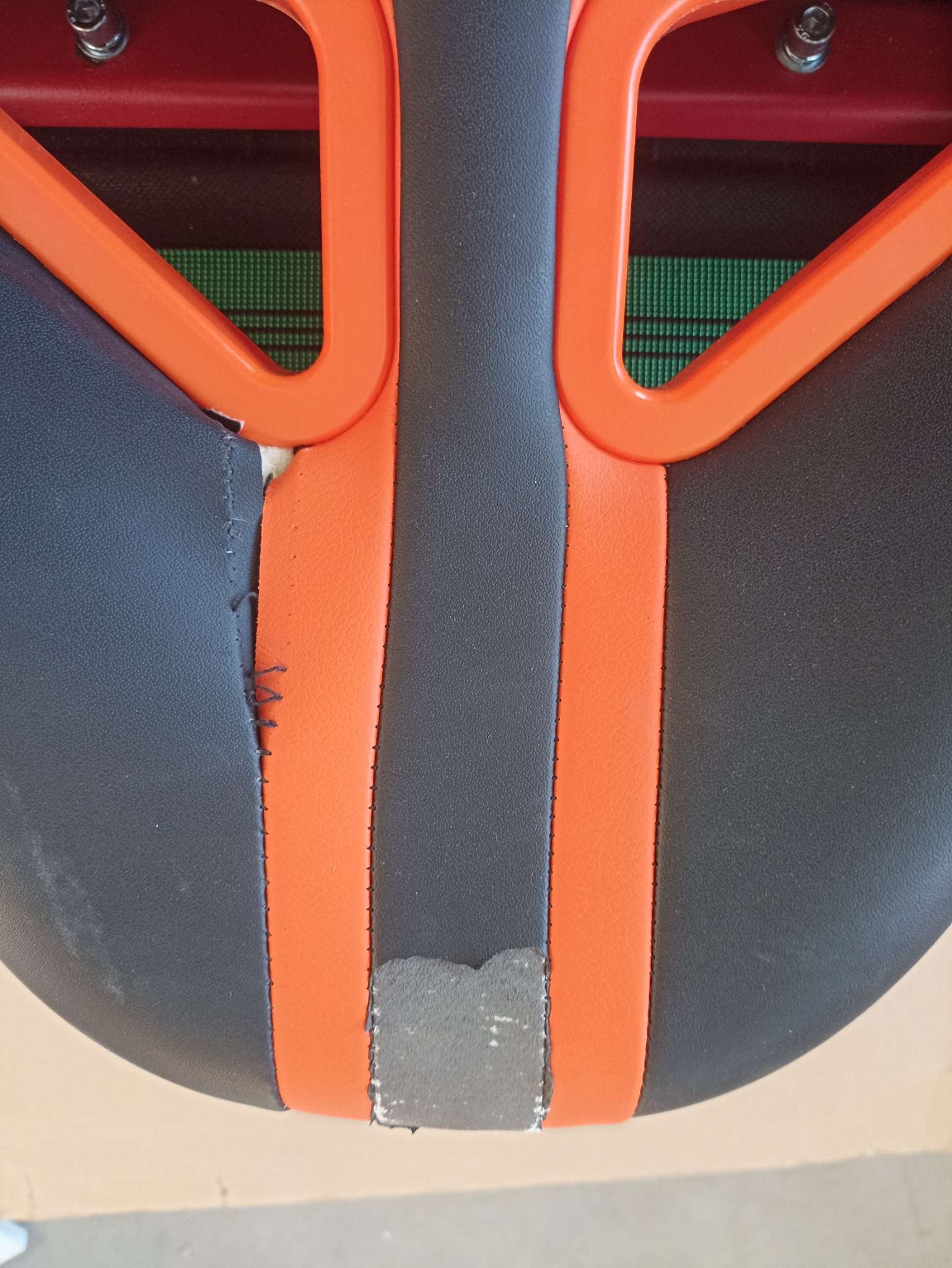 DXRacer OH/RV131/NO компьютерное кресло*