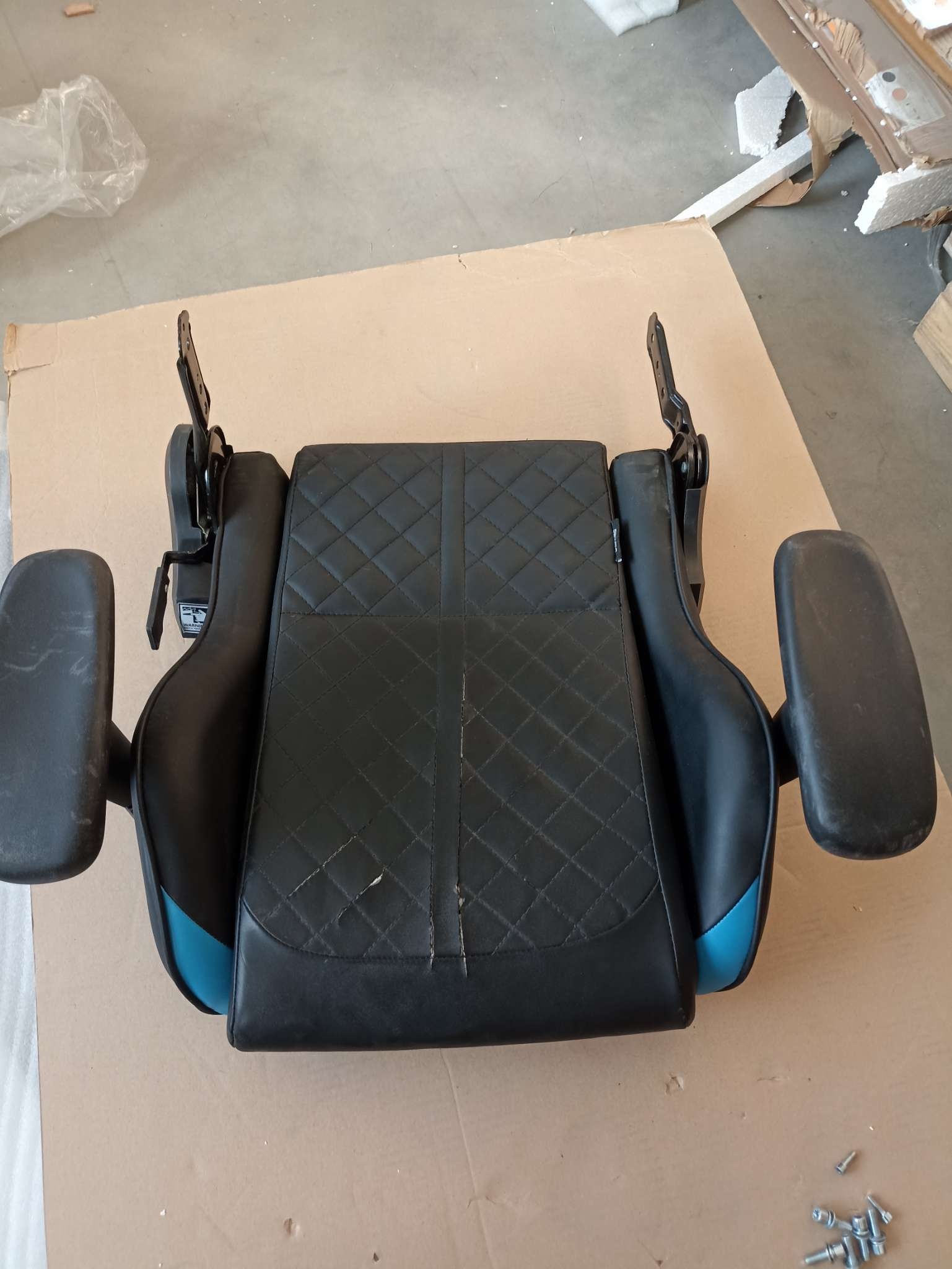 DXRacer OH/DH73/NB компьютерное кресло* 